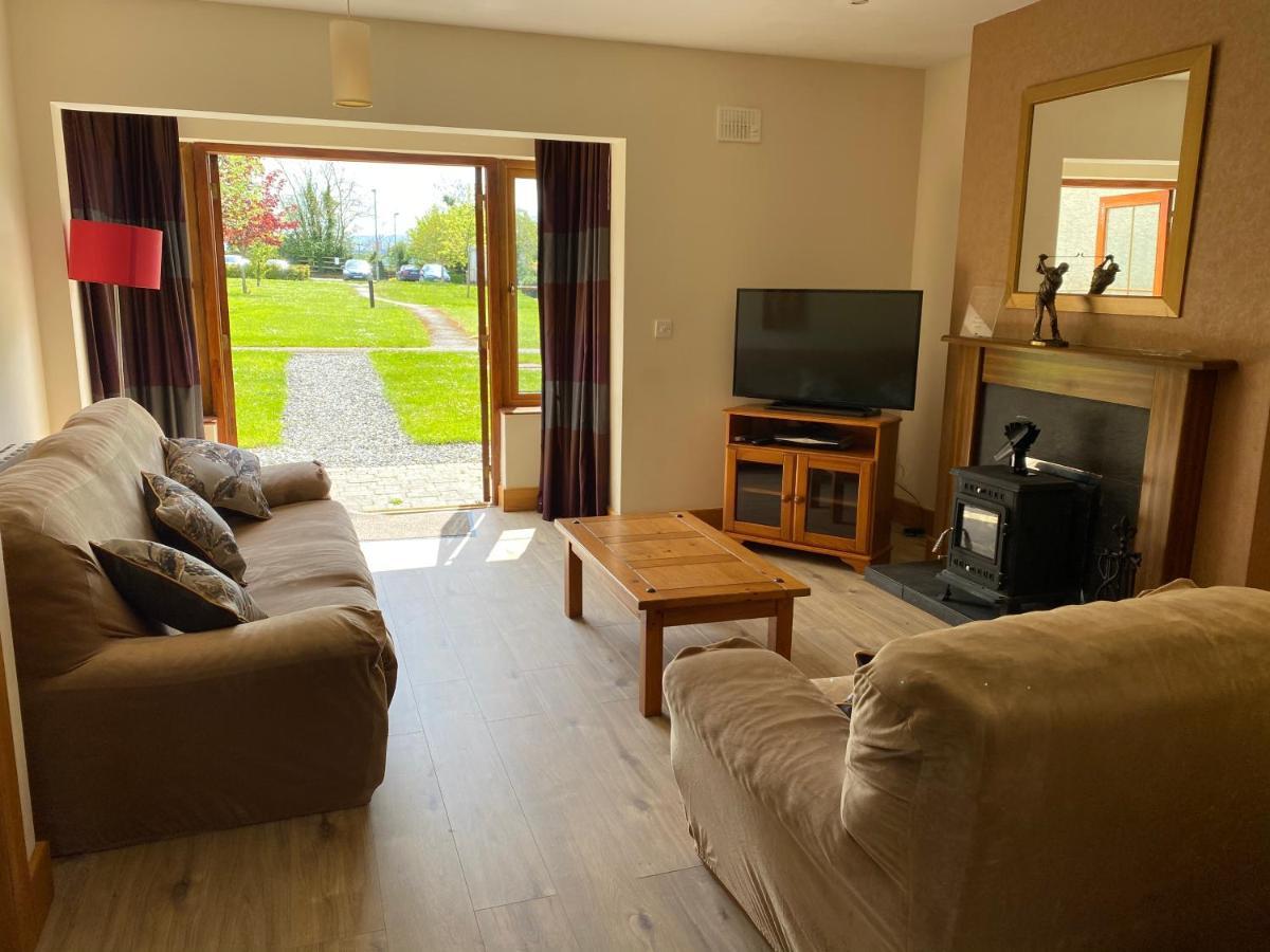 Your Very Own 19Th Hole!! Tipperary Exterior photo